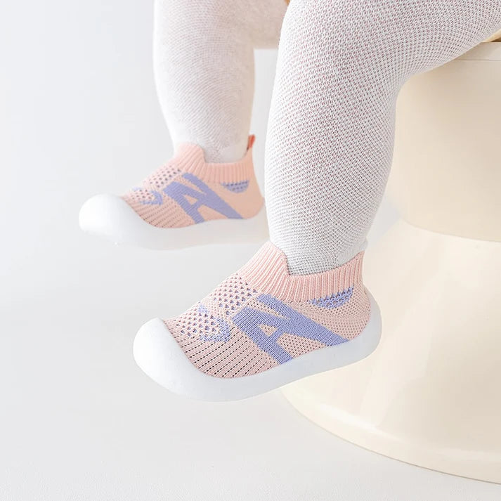 Little Maia Runner Machine-Washable Sock Shoes