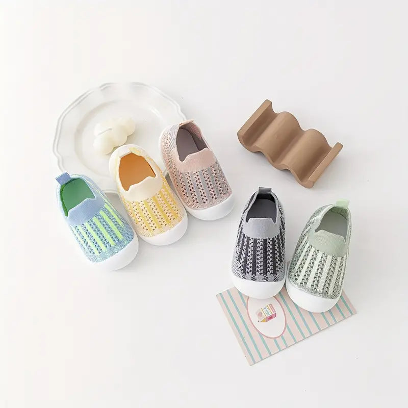 Little Maia Striped Machine-Washable Sock Shoes